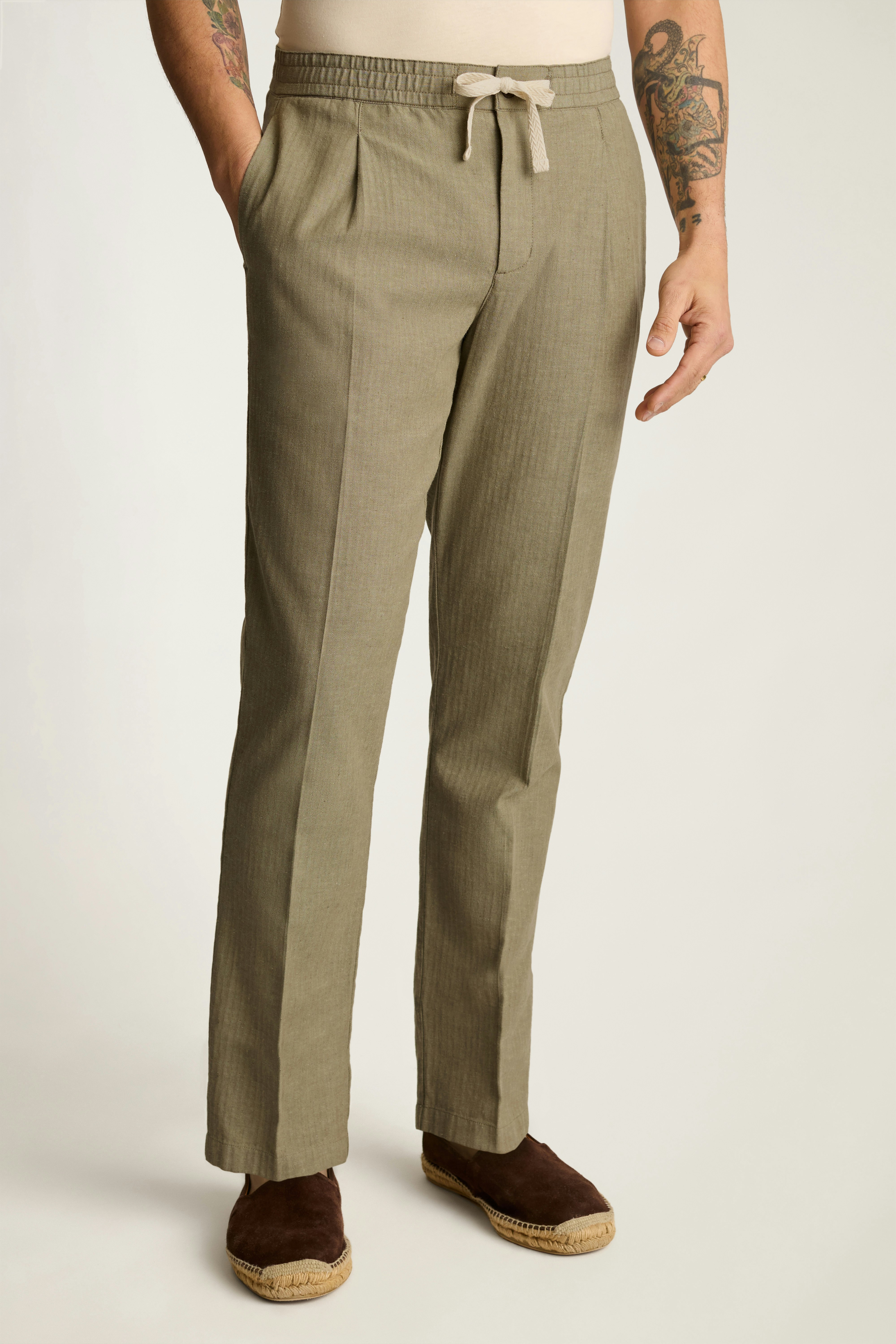 Linen Blend Boardwalk Pant olive green herringbone linen