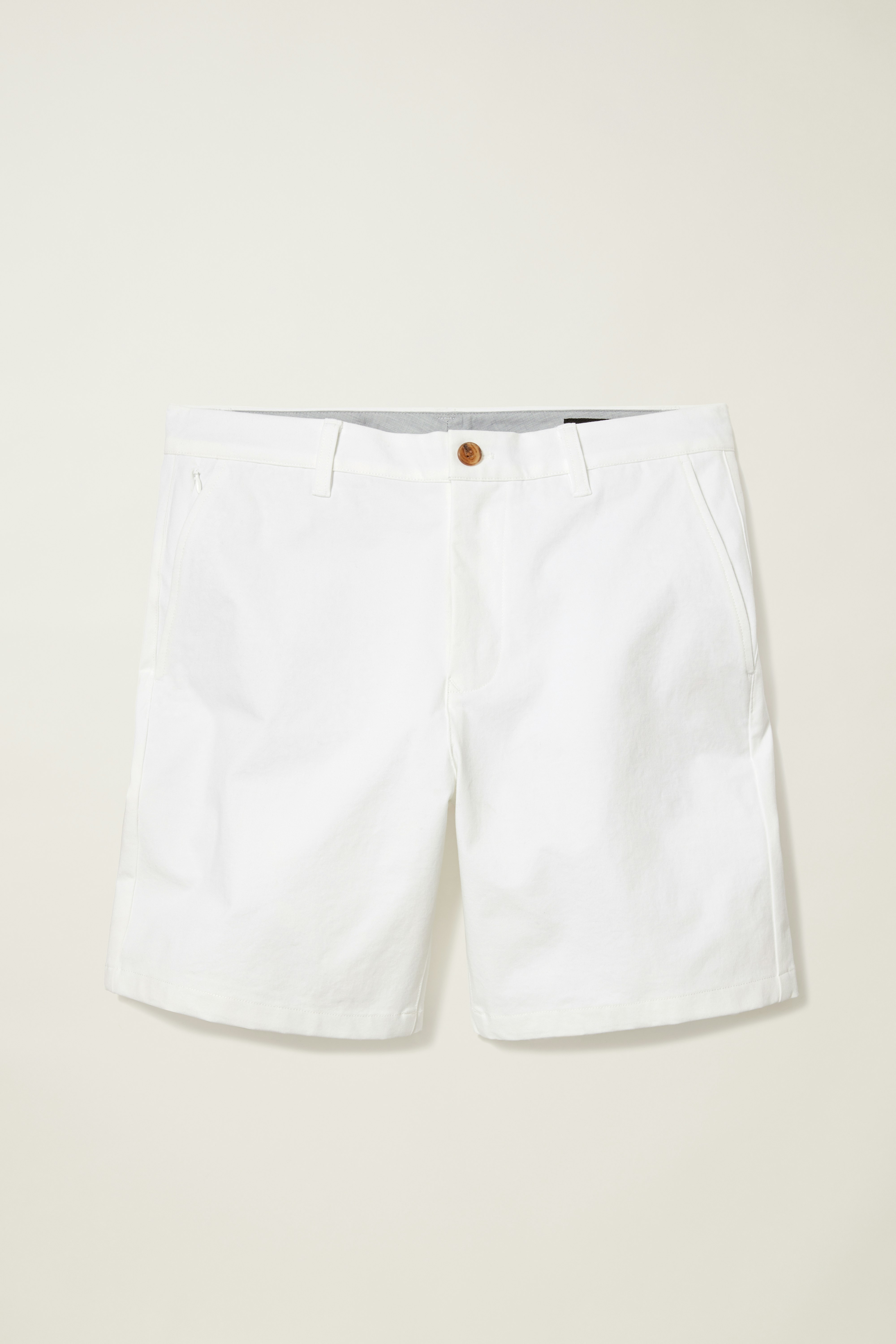 The Chino Short 2.0 brilliant white