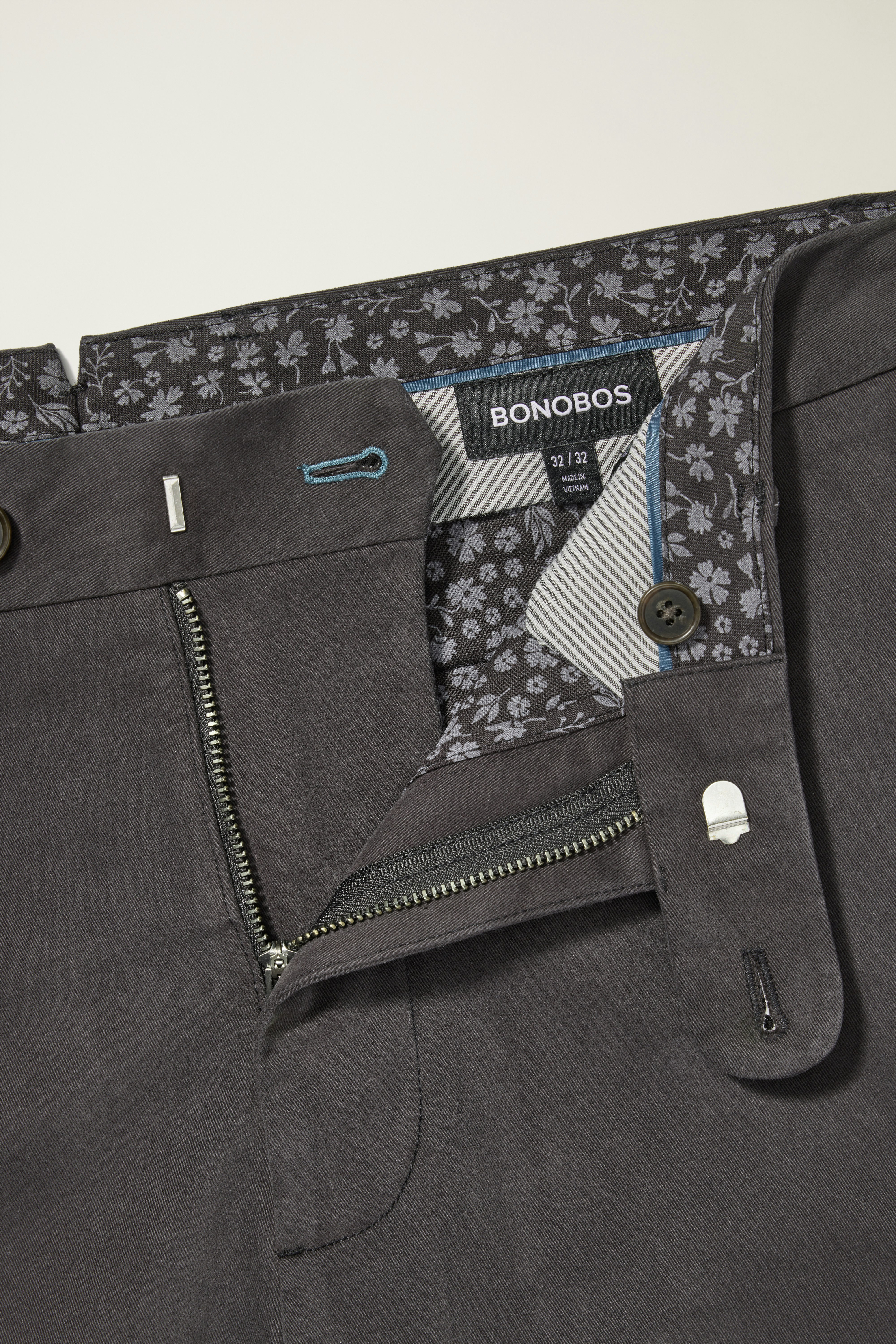 Primo Chino dark charcoal