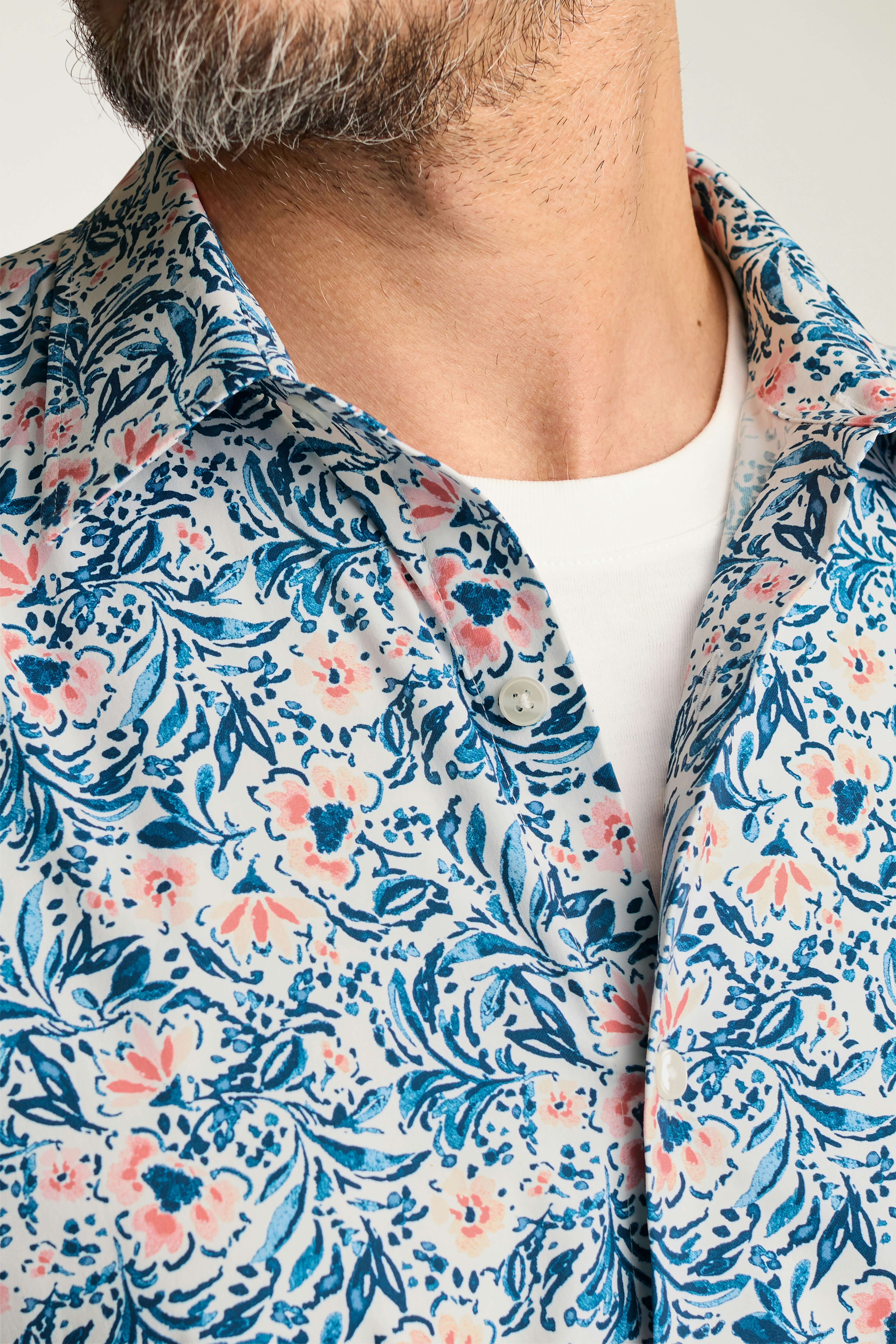 Tech Short Sleeve Shirt white mok floral