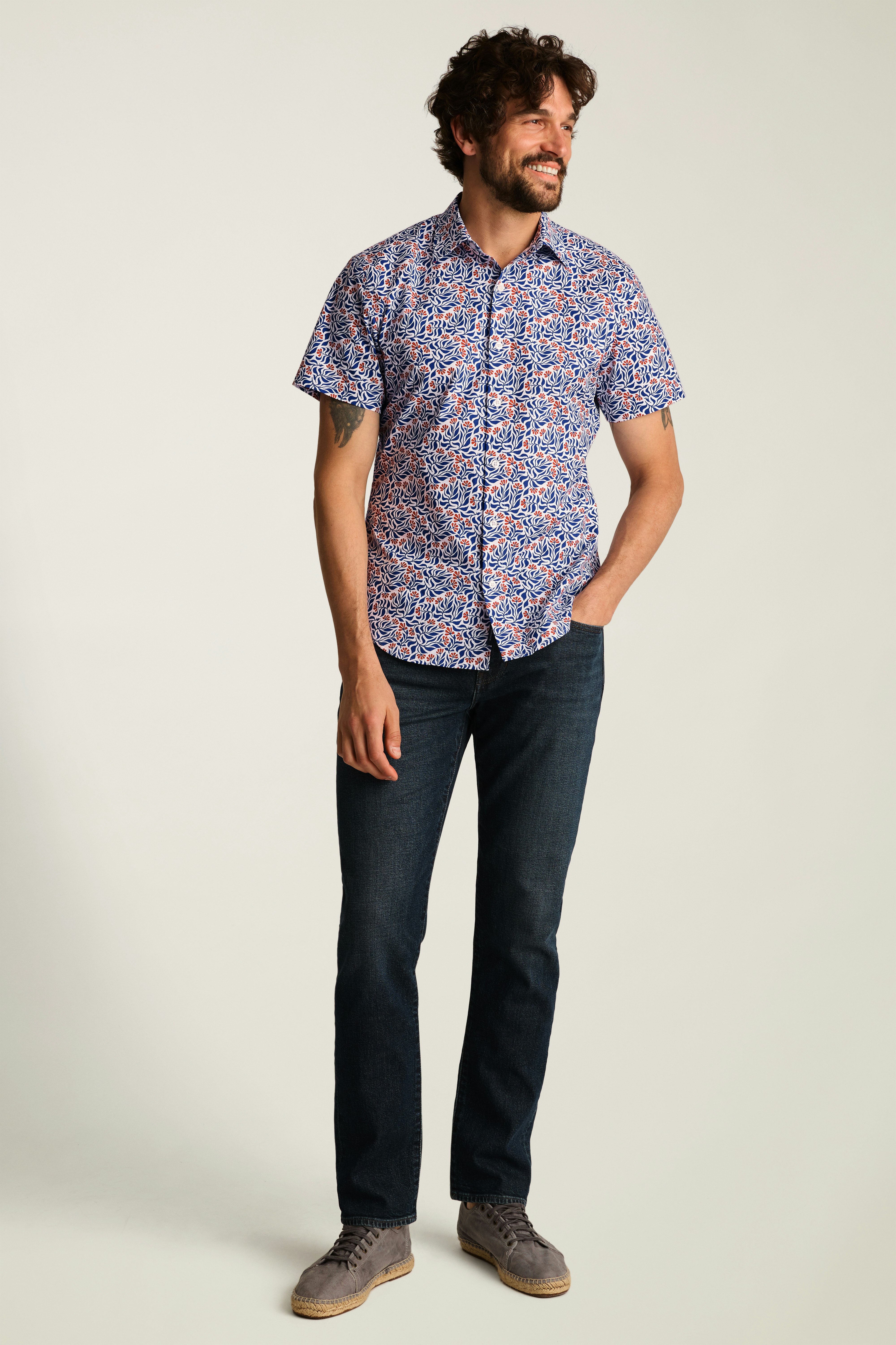 Riviera Short Sleeve Shirt red blue floral scatter