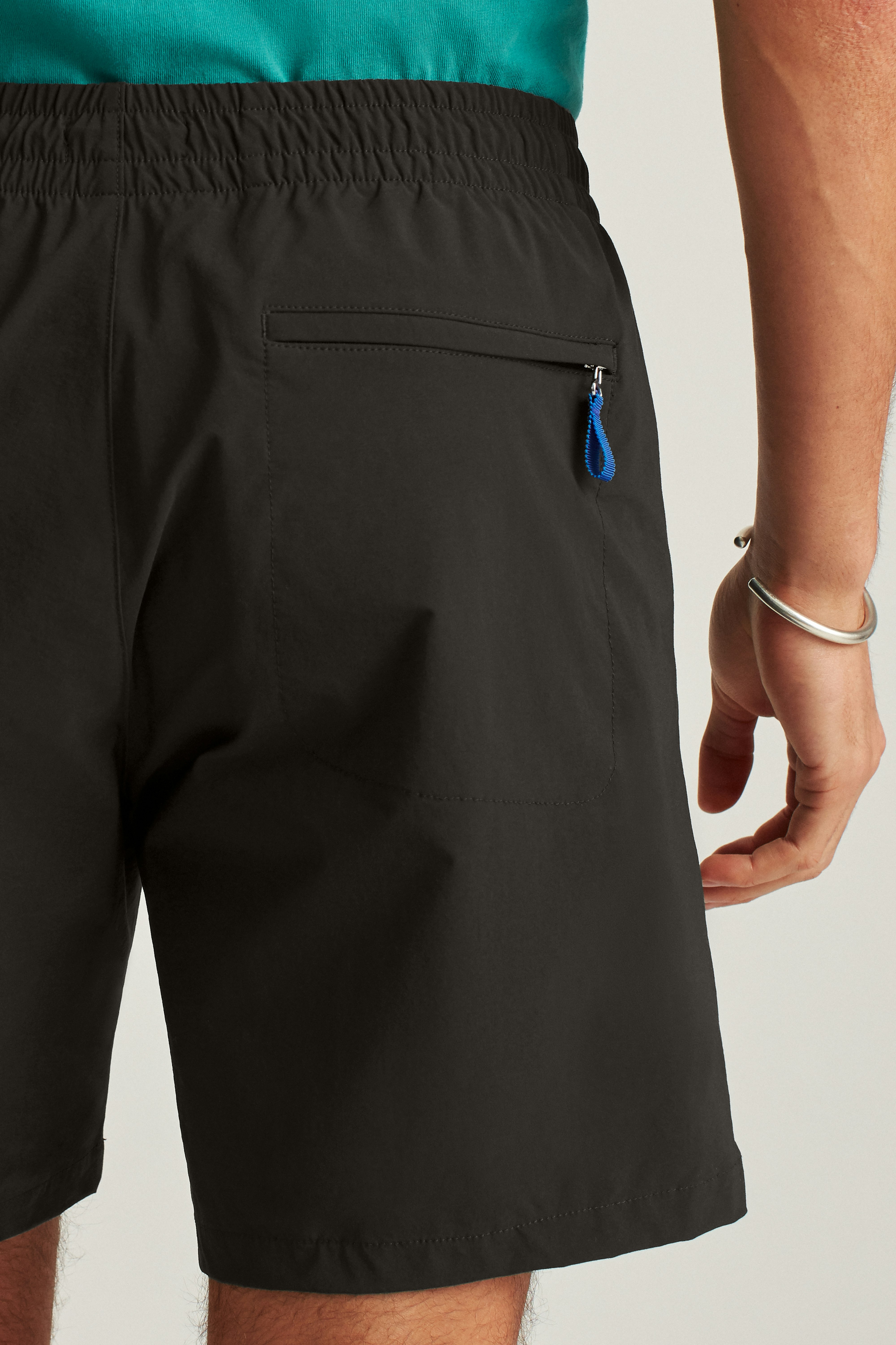 The Rec Short black