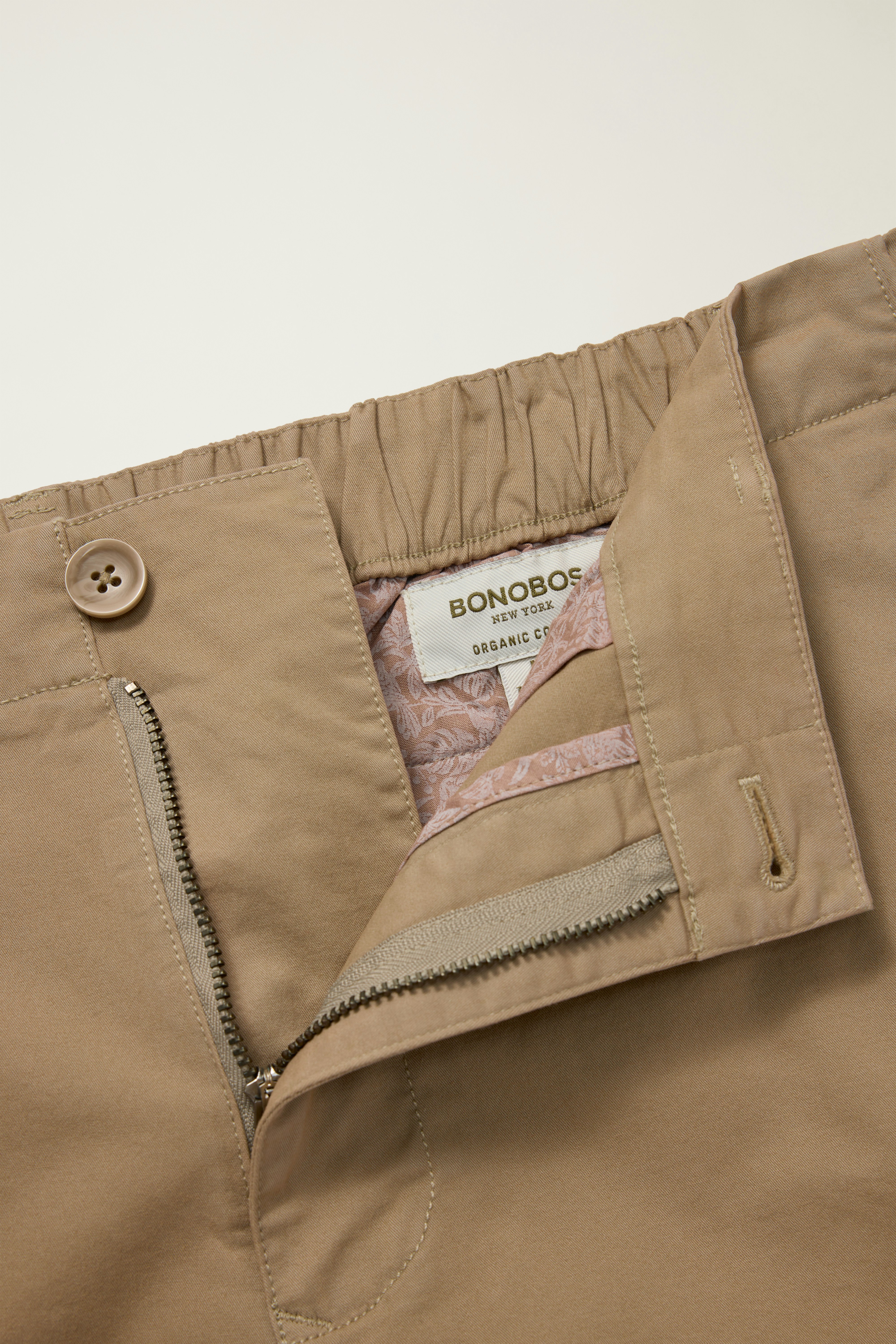 Lightweight Chino Short wooden brown