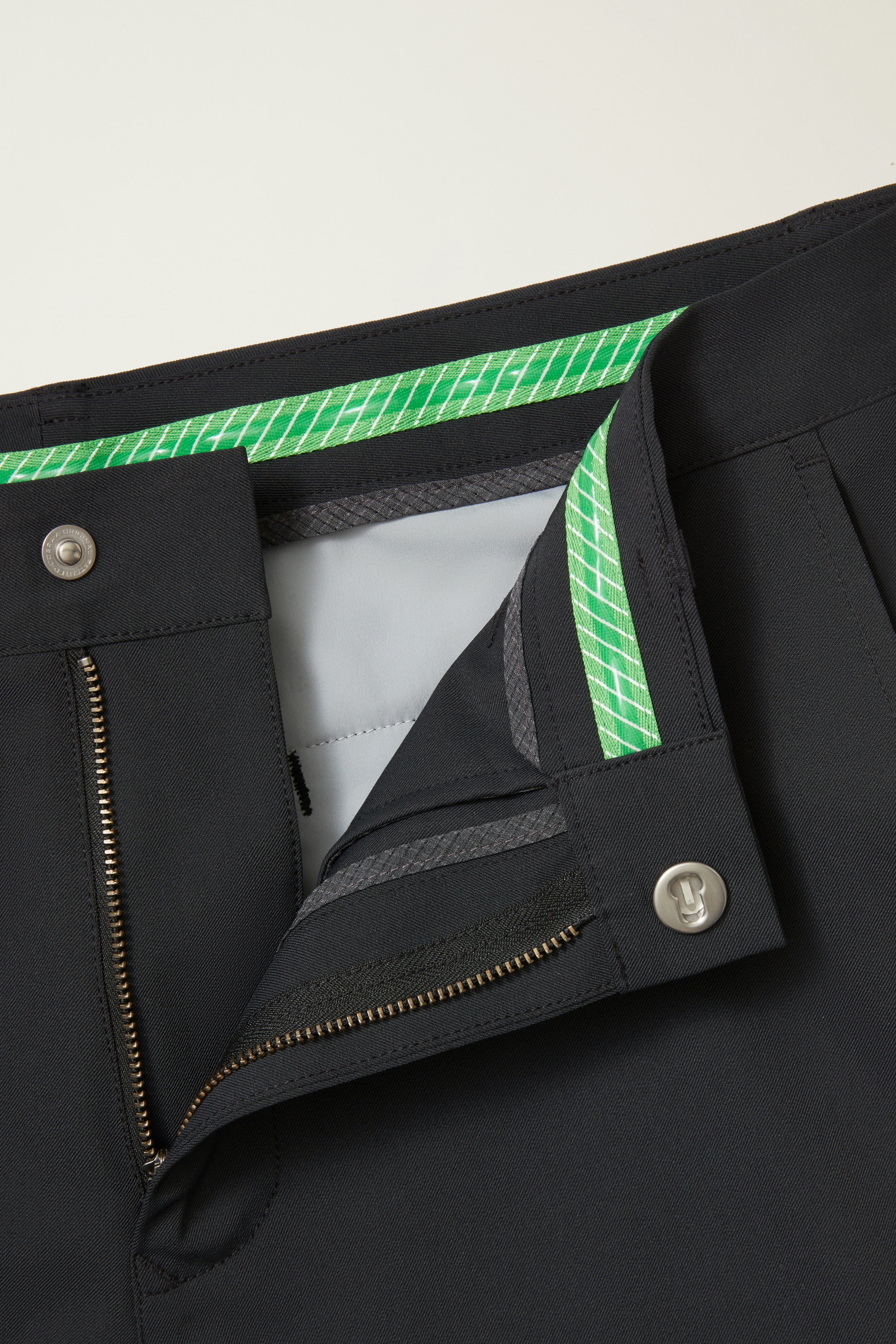 Highland Tour Golf Shorts black