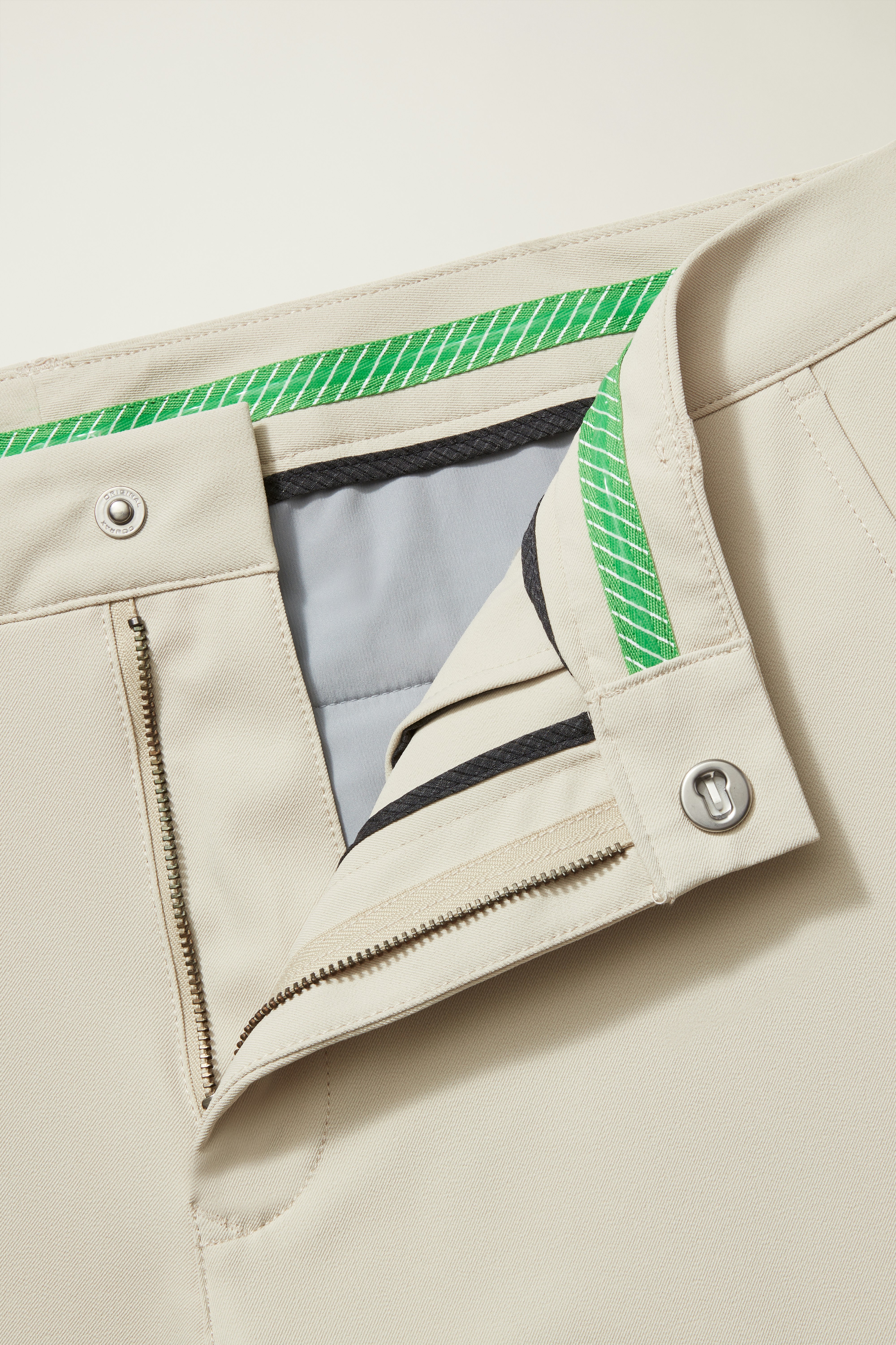 Highland Tour Golf Shorts stone