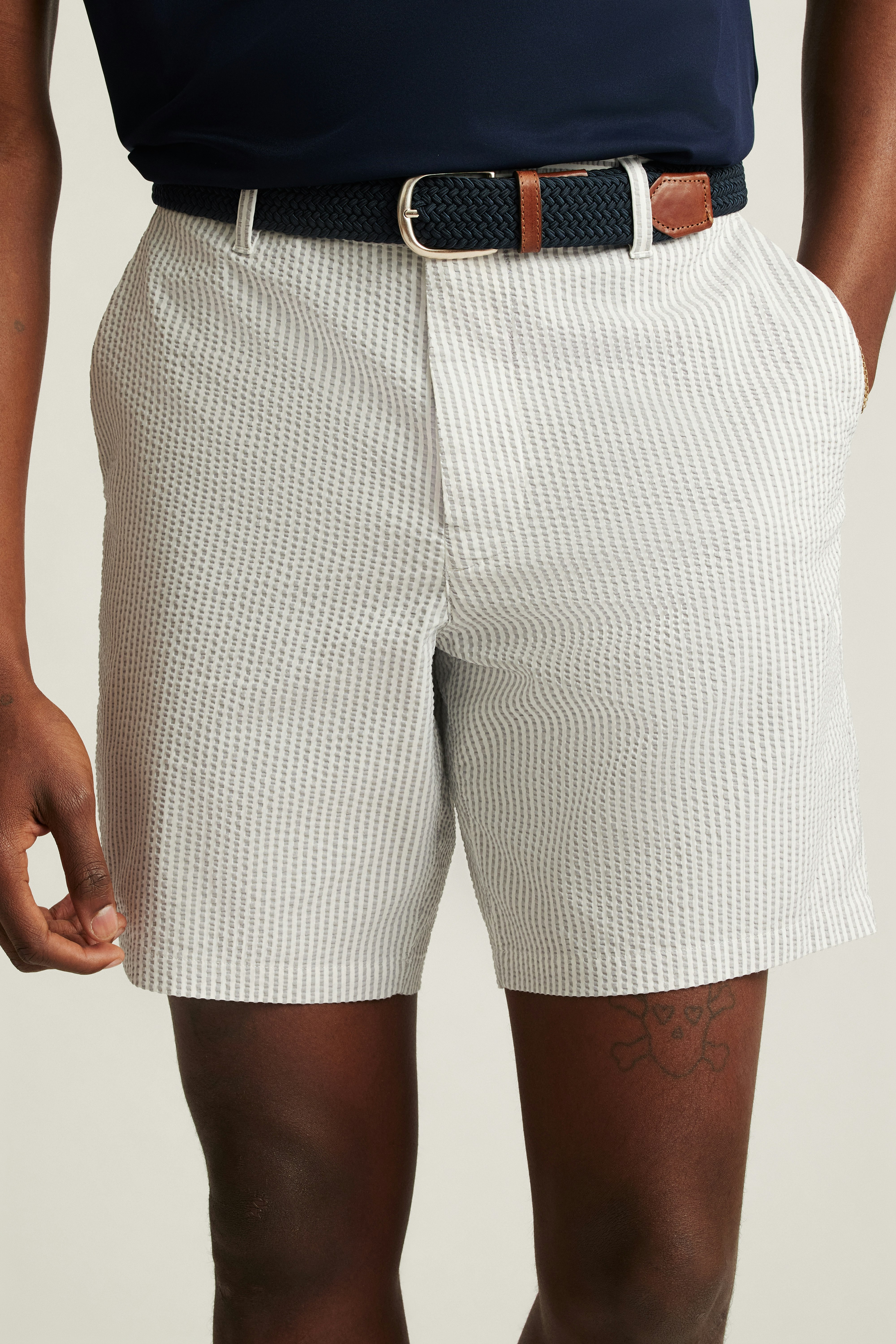 Performance Seersucker Golf Short grey and white stripe