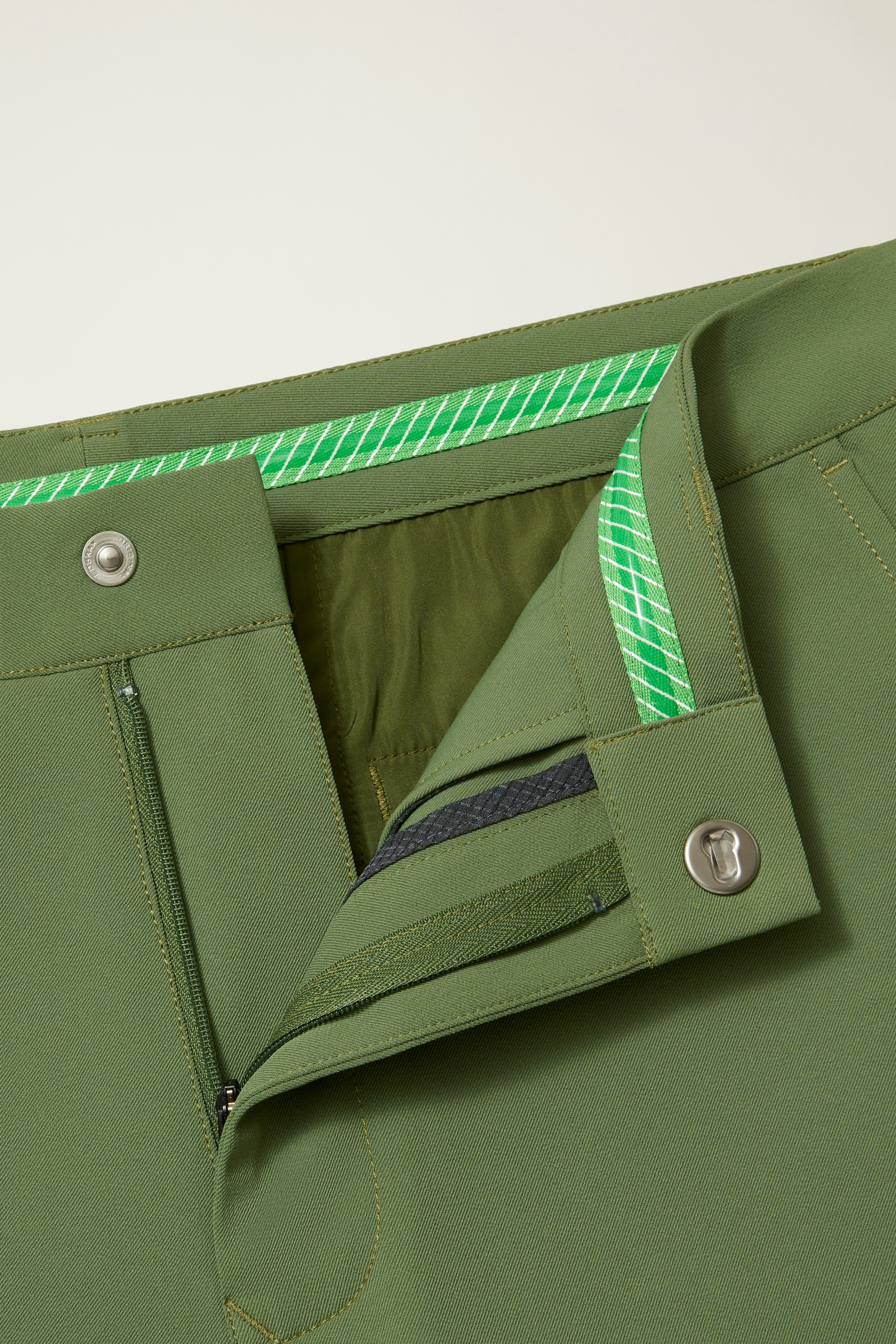 Highland Tour Golf Shorts crocodile green