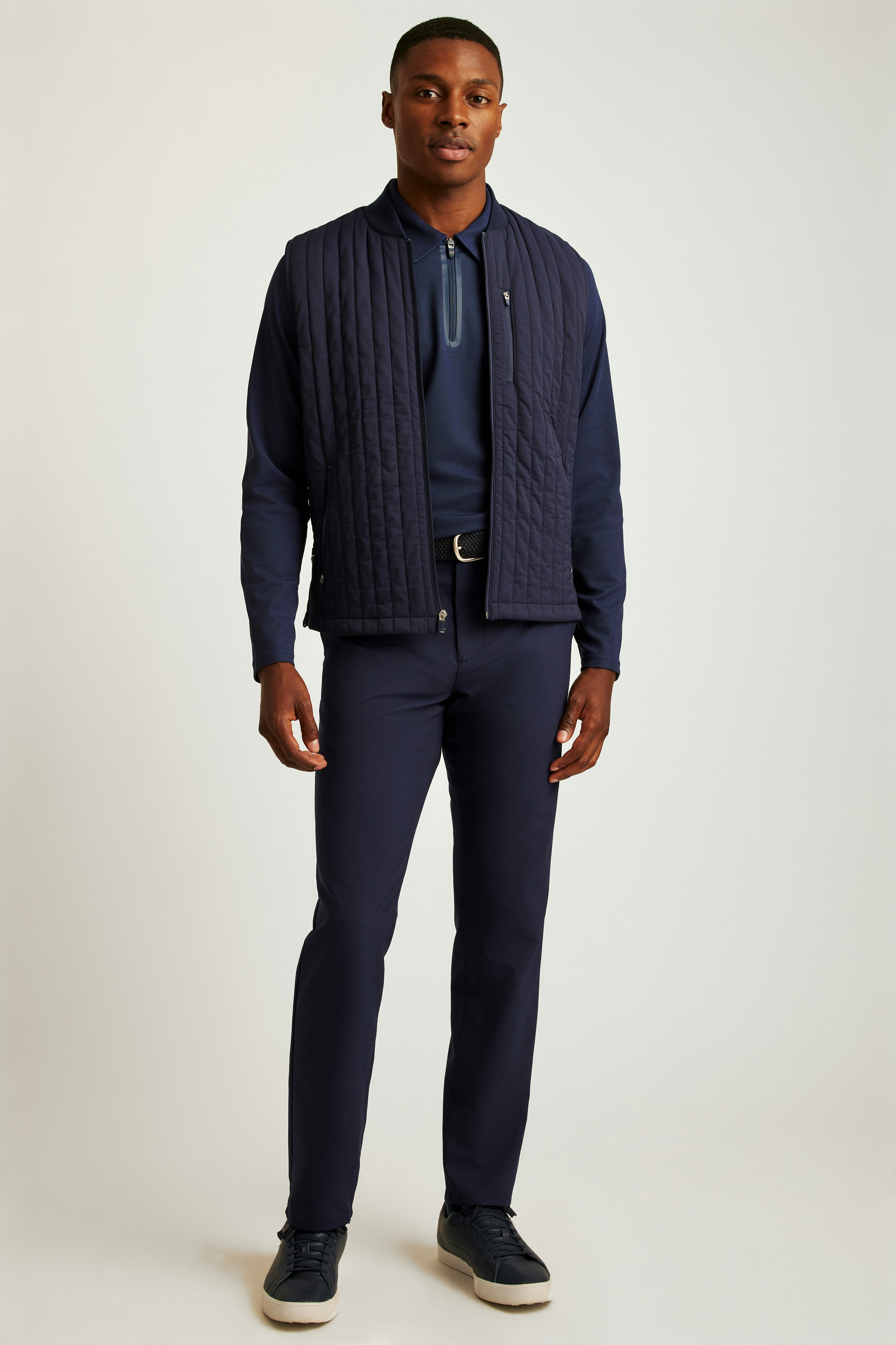 The Elements Vest navy