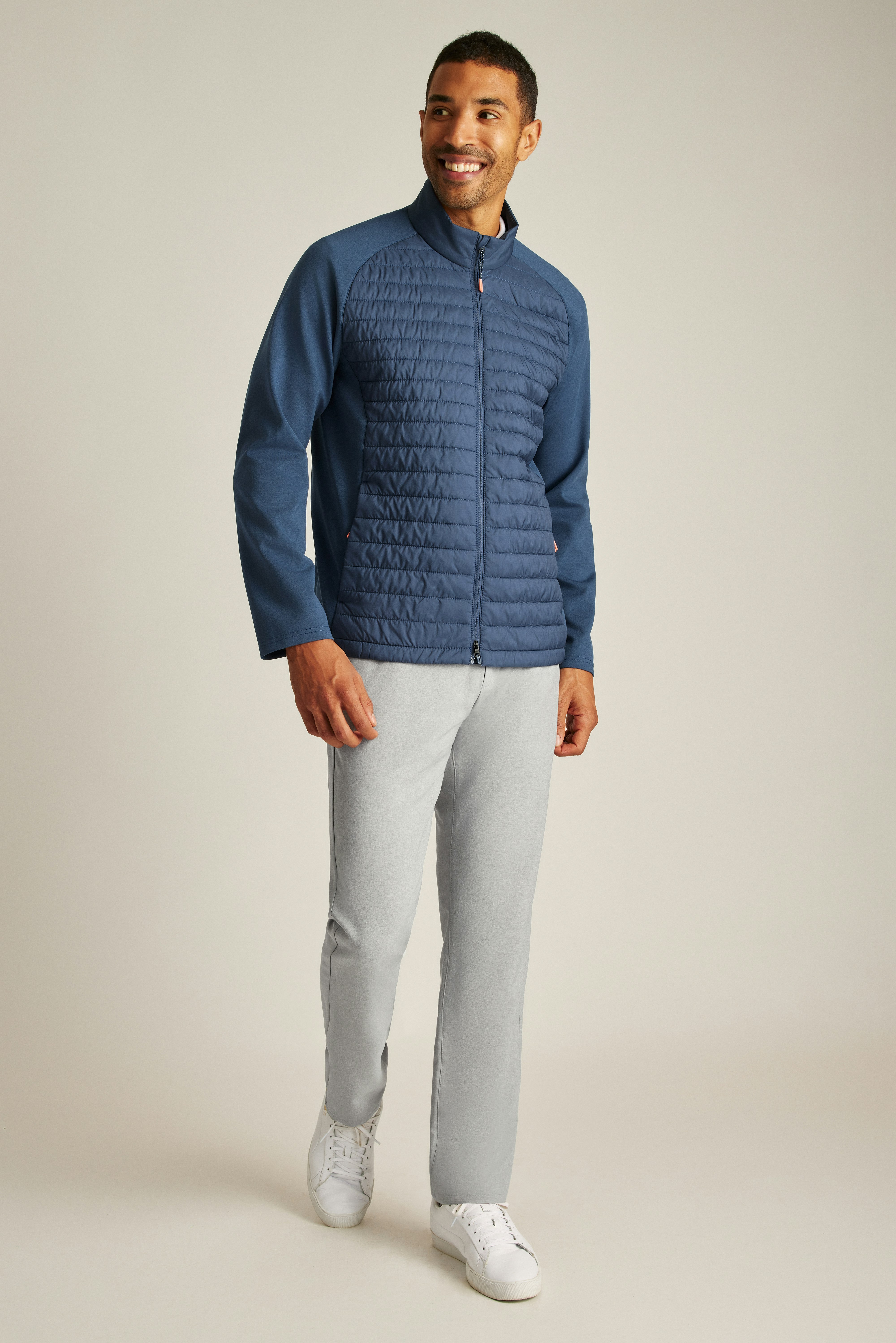 The Lightweight Hybrid Jacket naval blue