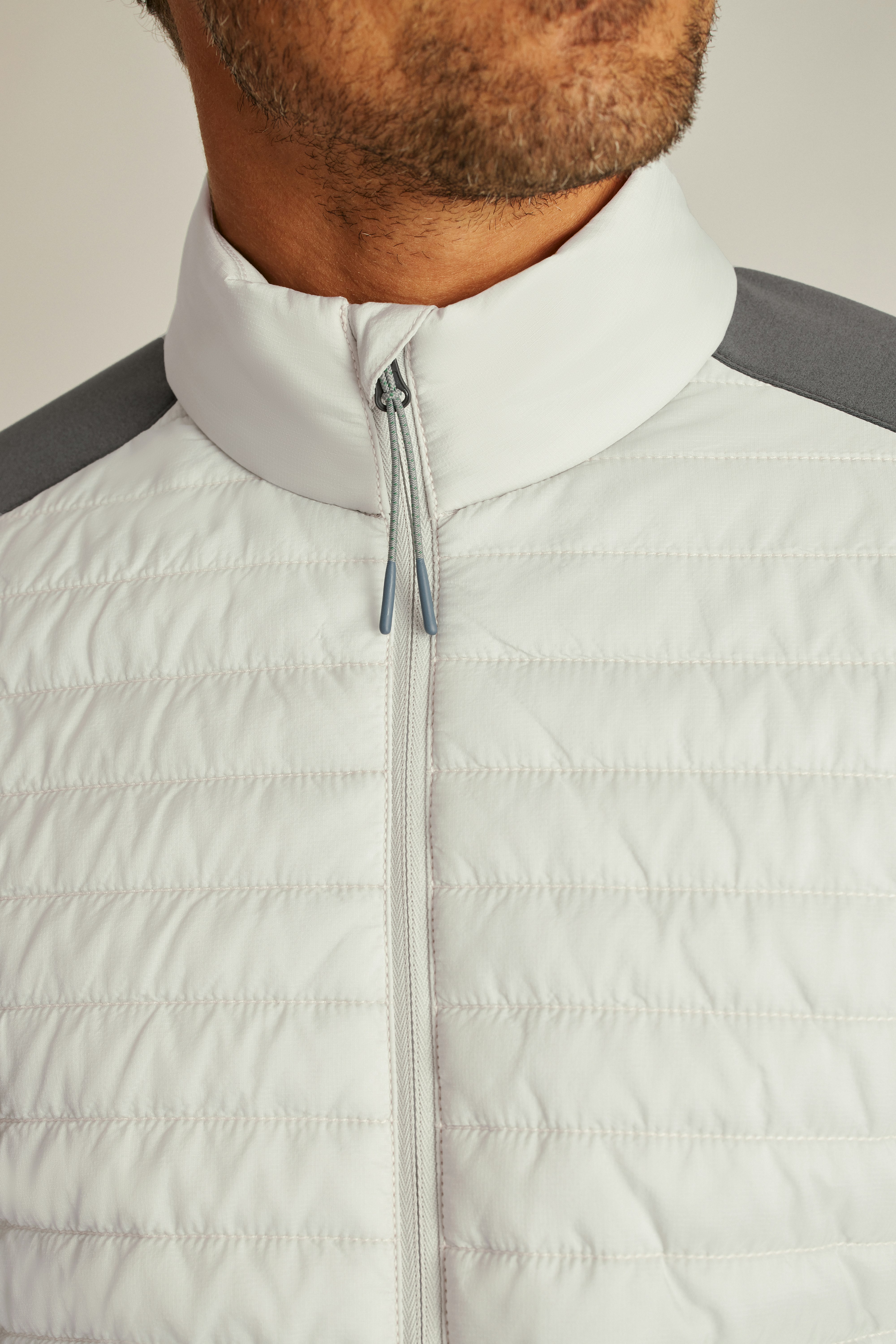 The Lightweight Hybrid Jacket lunar rock grey and lava smoke dark grey