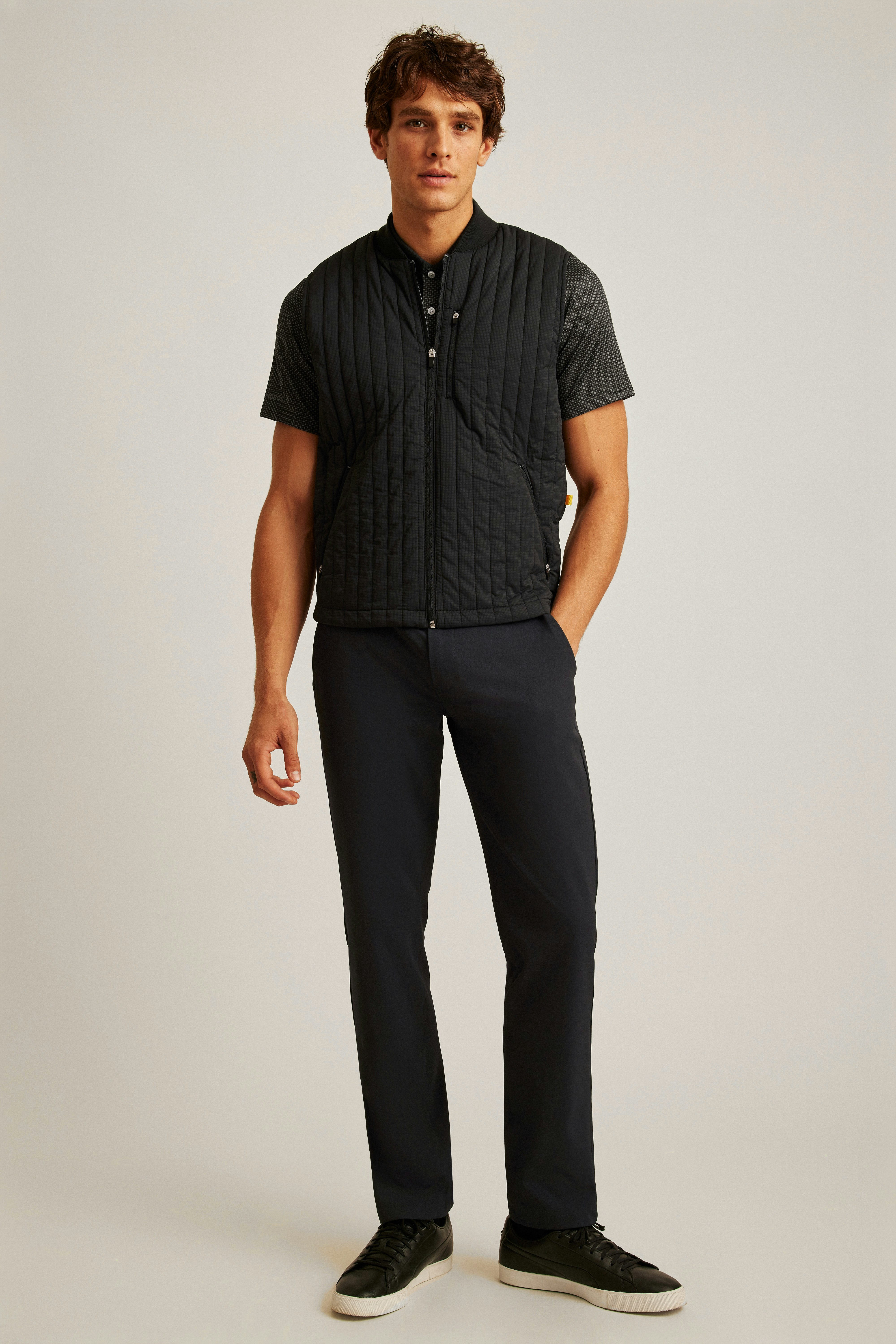 The Elements Vest jet black