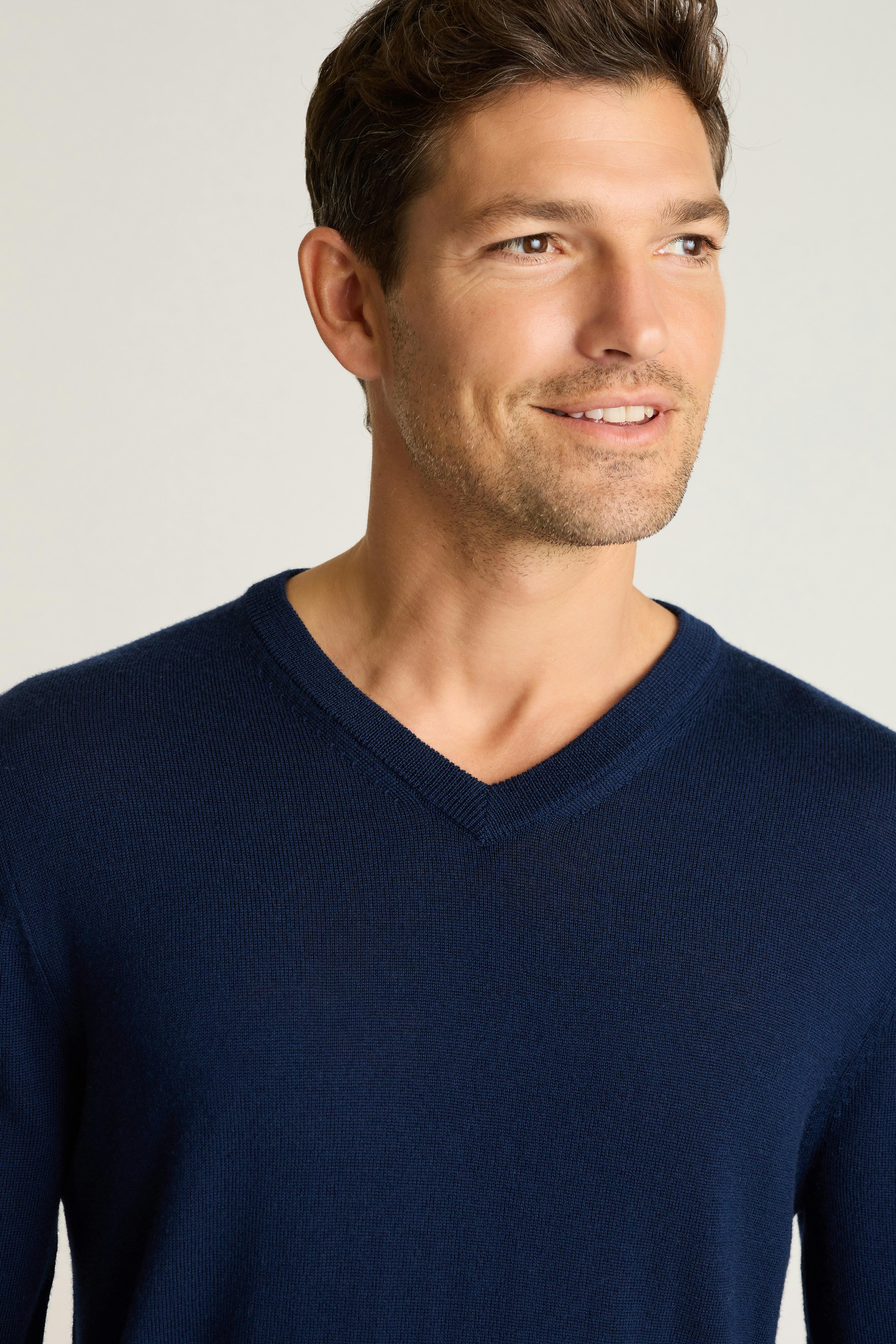 Washable Merino V-Neck Sweater navy