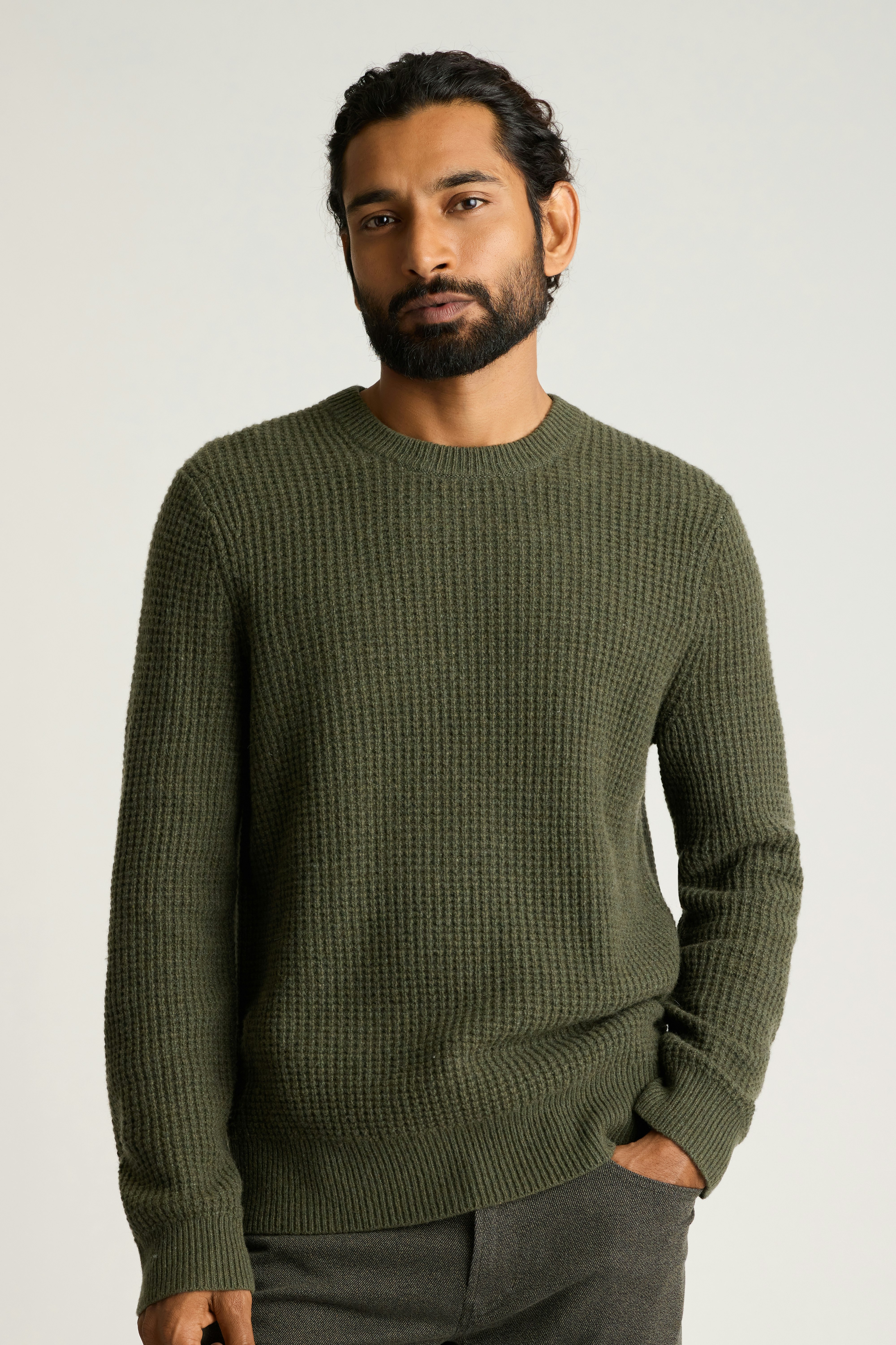 Italian Cashmere Crew Neck Sweater dark olive green